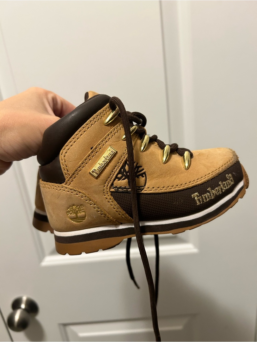 Timberland Kids Tan and Brown Leather Lace-Up Boot